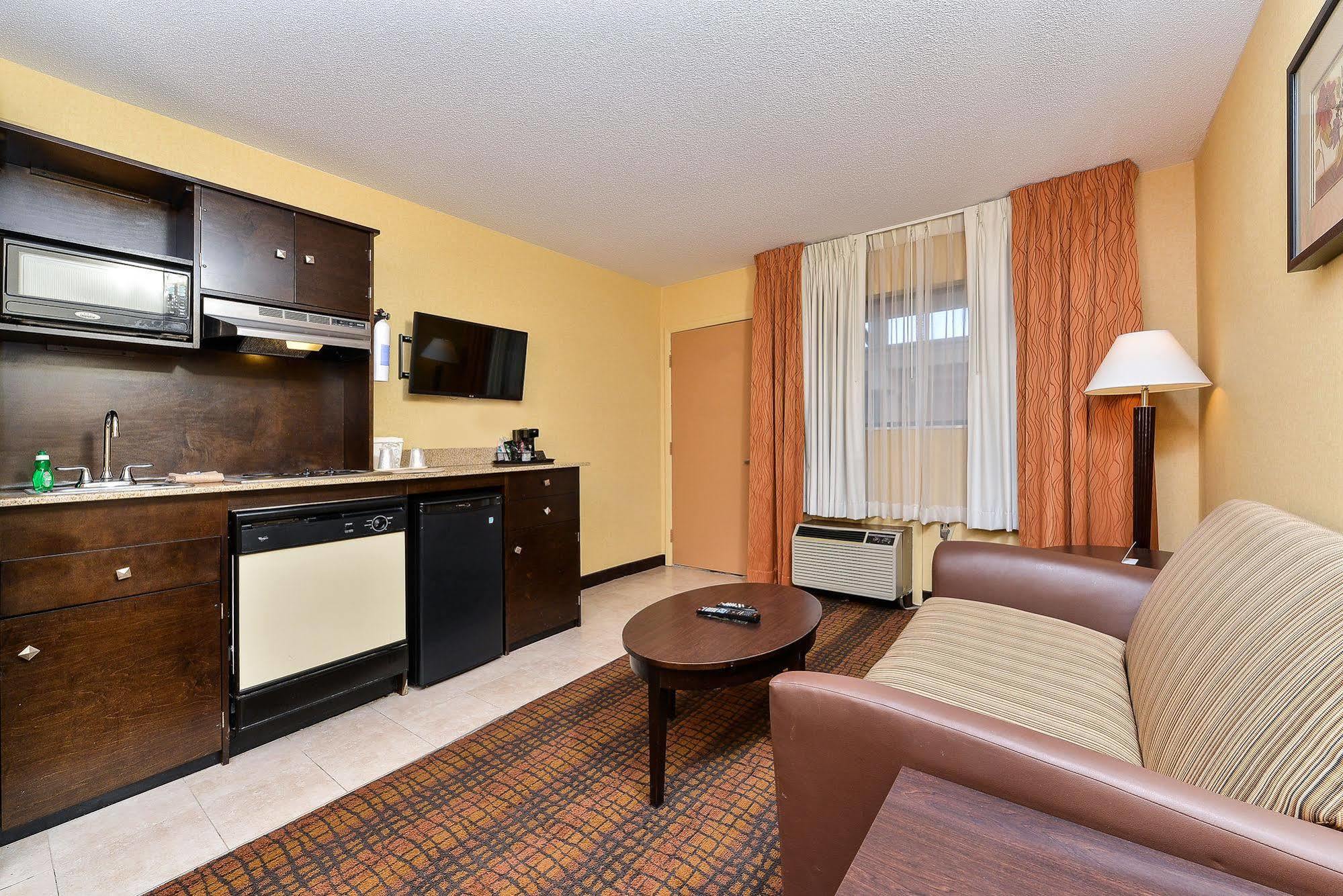 Latitude Suites Tinton Falls Eatontown - BW Premier Collection Zewnętrze zdjęcie