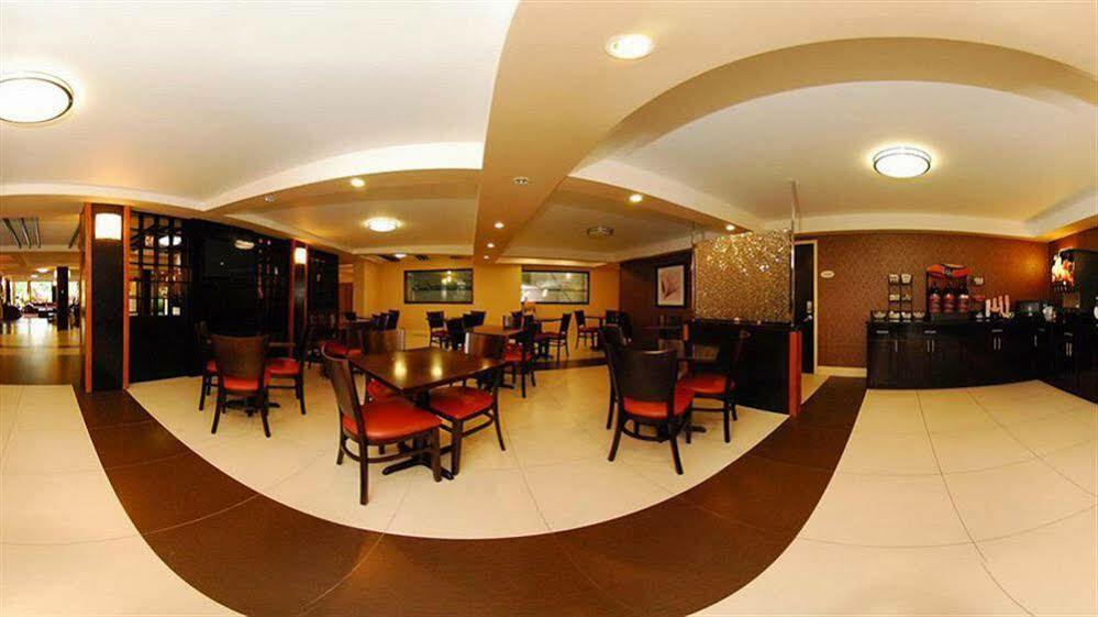Latitude Suites Tinton Falls Eatontown - BW Premier Collection Zewnętrze zdjęcie
